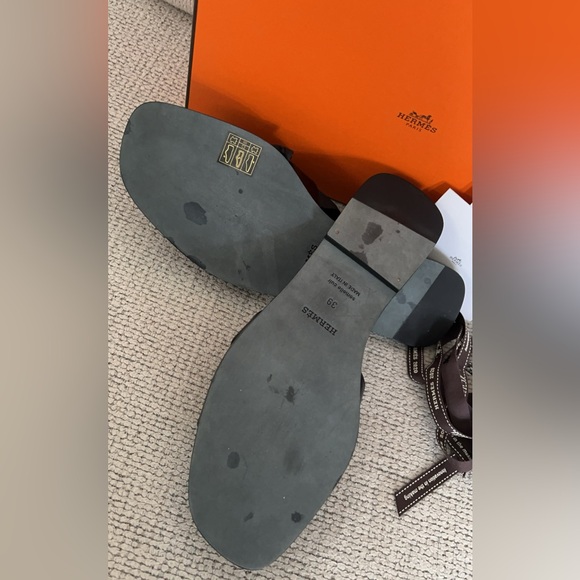 SOLD 💗 Hermes’ Oran sandals 💗 SOLD - Picture 3 of 5